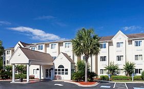 Microtel Inn & Suites by Wyndham Brunswick North